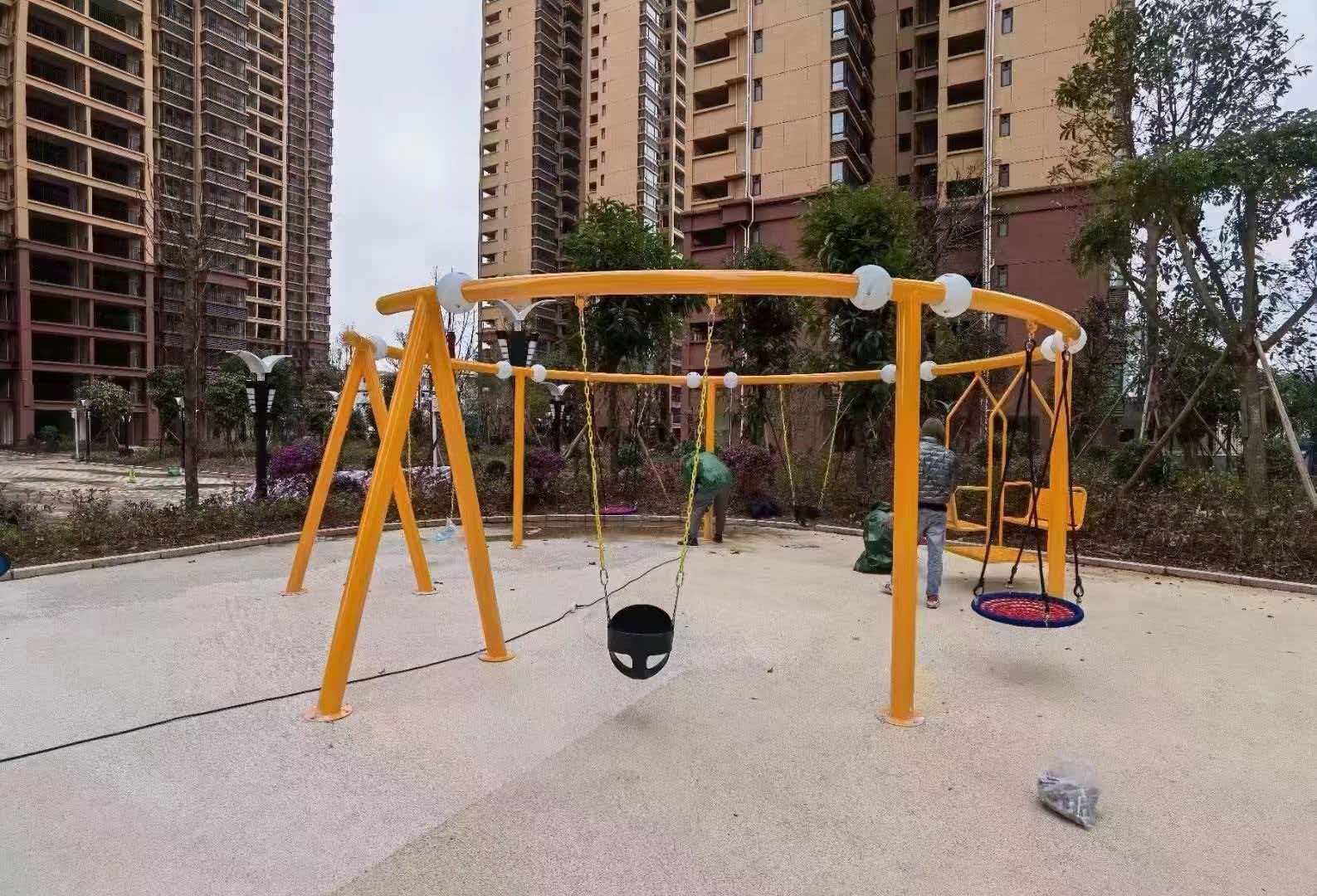 秋千